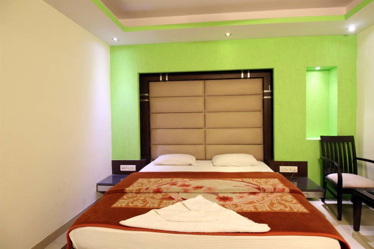 Hotel Shri Vinayak In City Centre At New Delhi Railway Station-By Rcg Hotels Εξωτερικό φωτογραφία