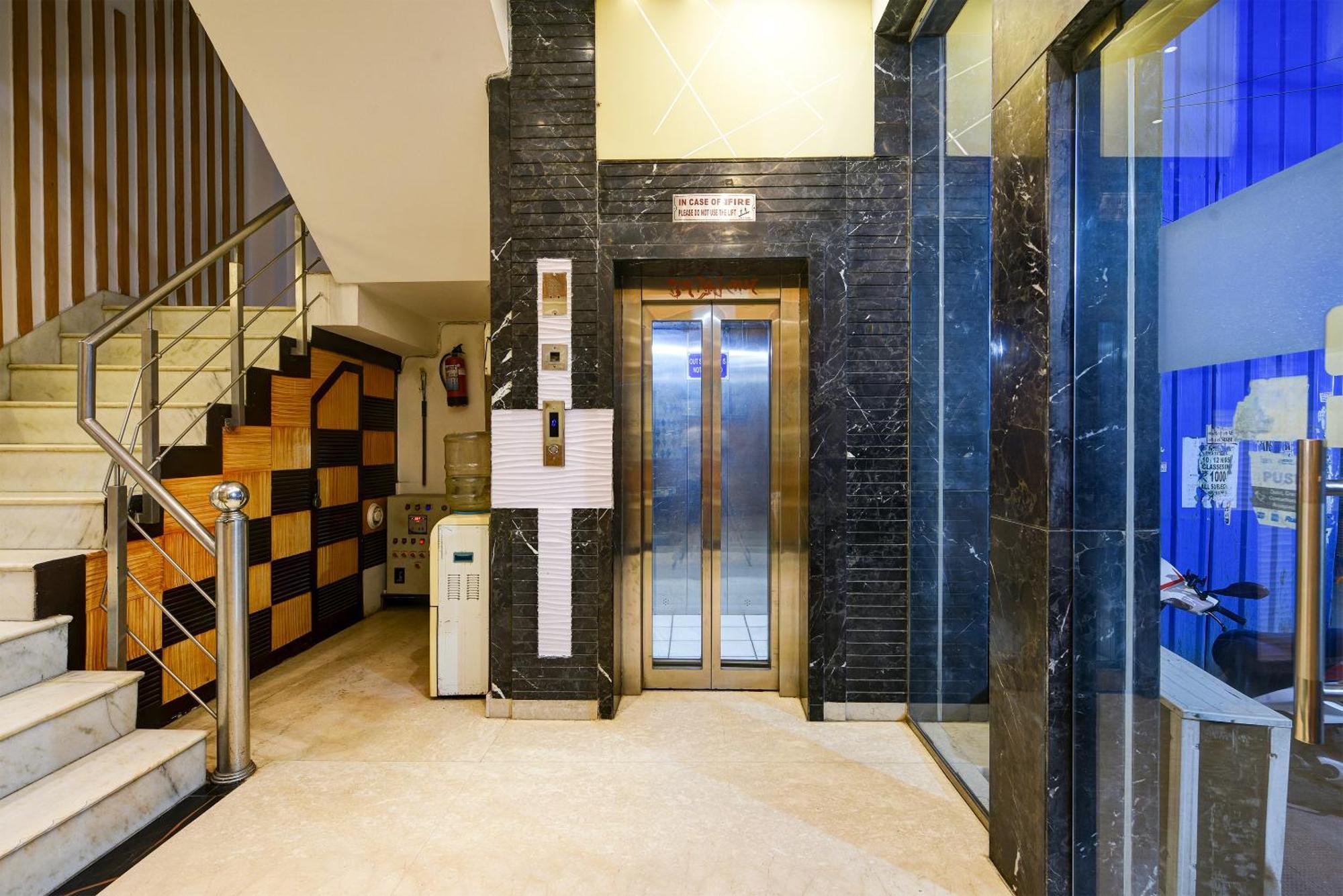 Hotel Shri Vinayak In City Centre At New Delhi Railway Station-By Rcg Hotels Εξωτερικό φωτογραφία