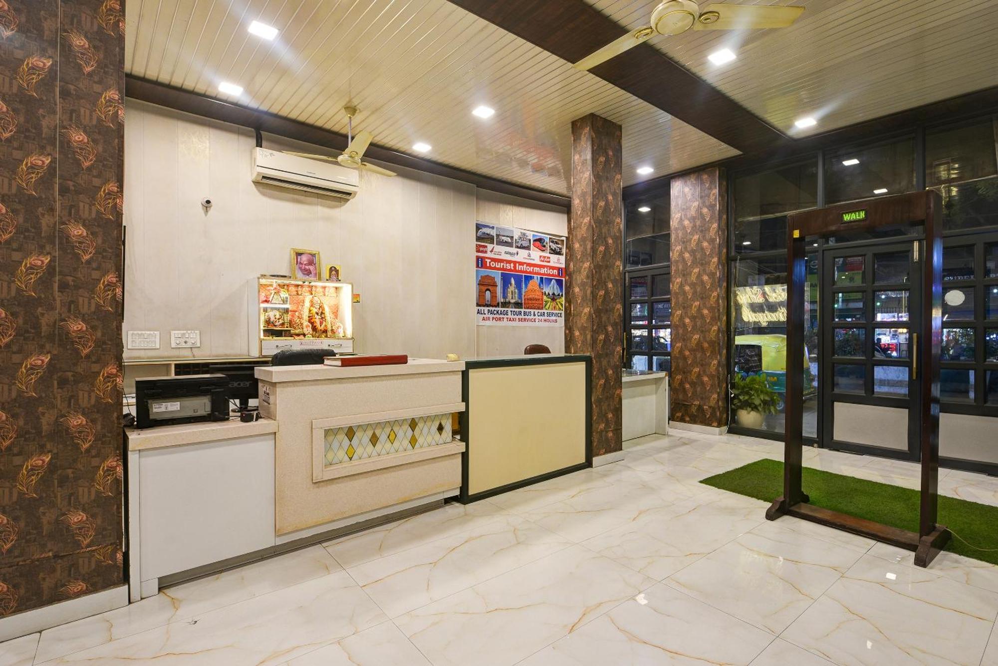 Hotel Shri Vinayak In City Centre At New Delhi Railway Station-By Rcg Hotels Εξωτερικό φωτογραφία